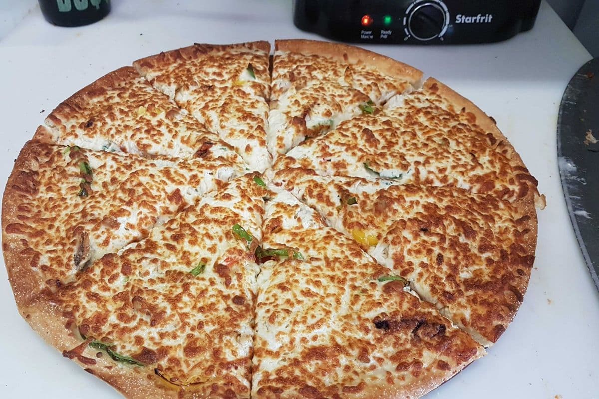 16" Europa Loaded Pizza (9 Toppings)