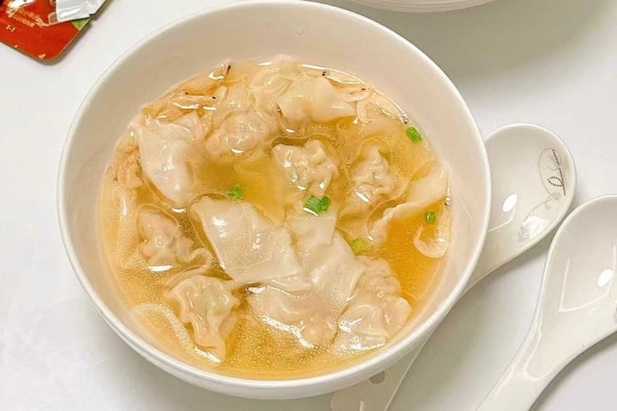 Chicken Wonton in Broth
