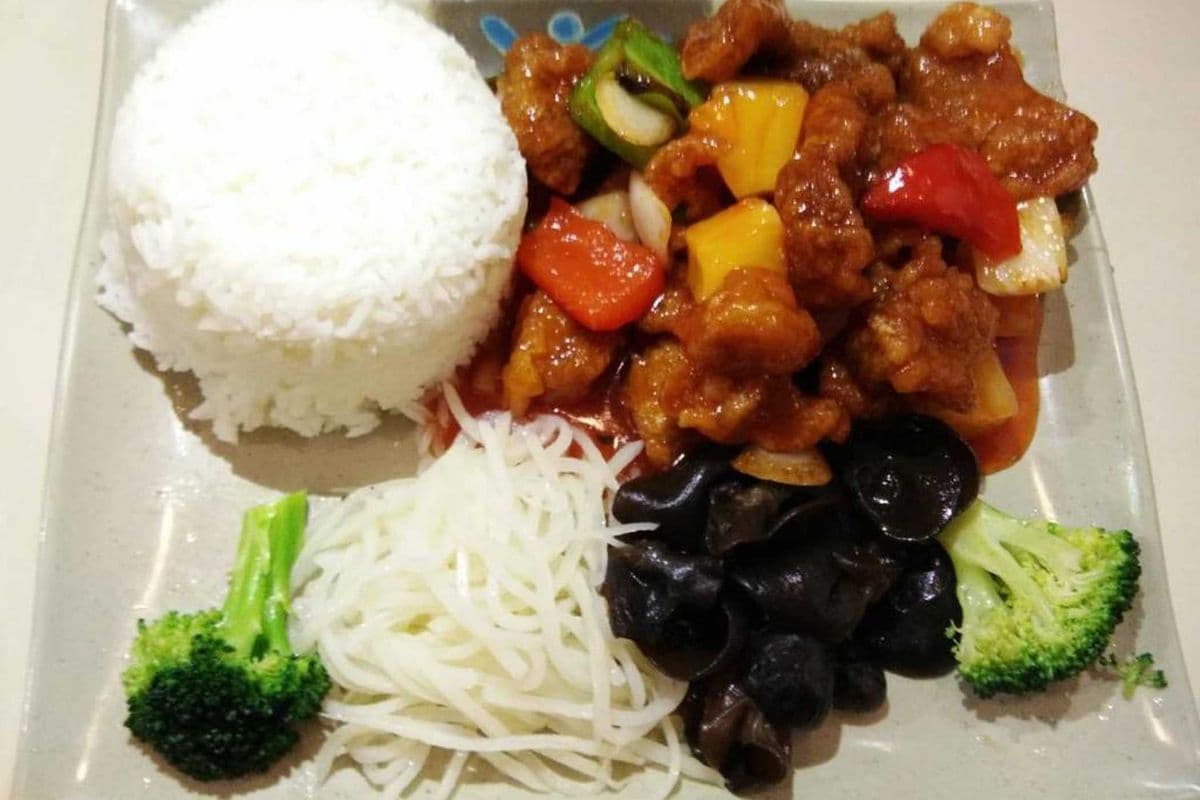 Sweet and Sour Pork with Rice 咕咾肉套餐