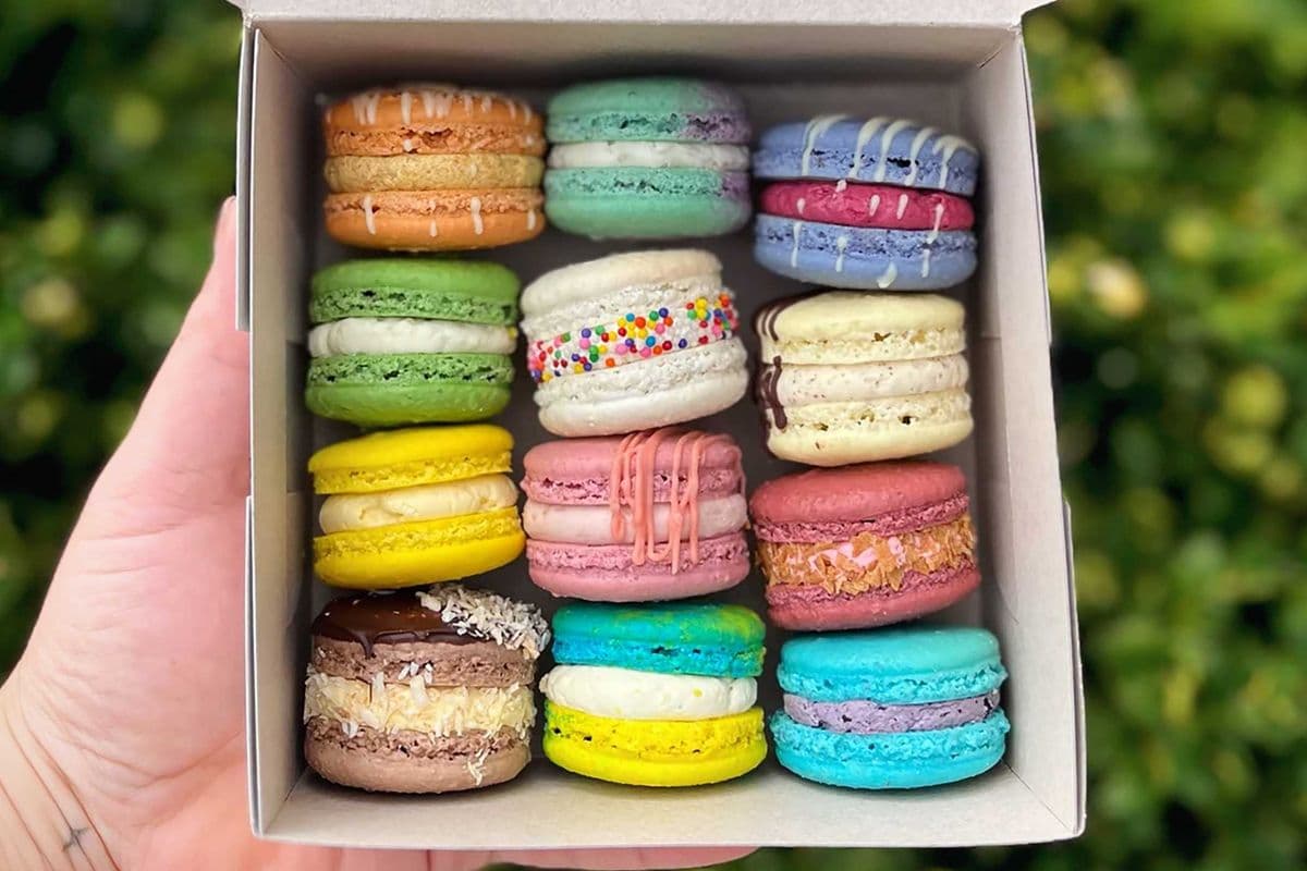 12 Piece Assorted Macaron Box (12 pieces)