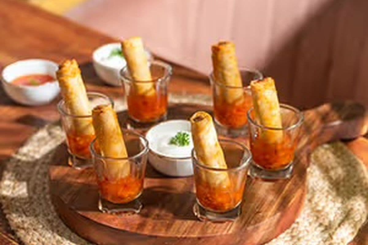 Mini Veg Cigar Rolls (6 pcs)
