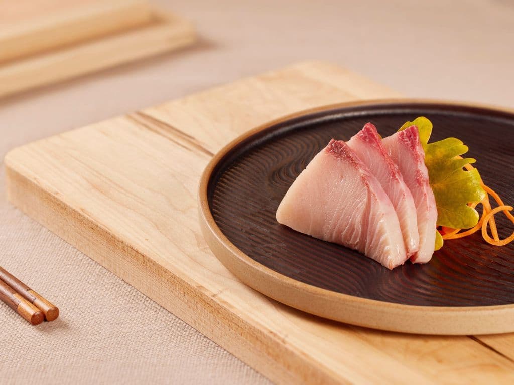 Yellowtail Sashimi (3pcs)