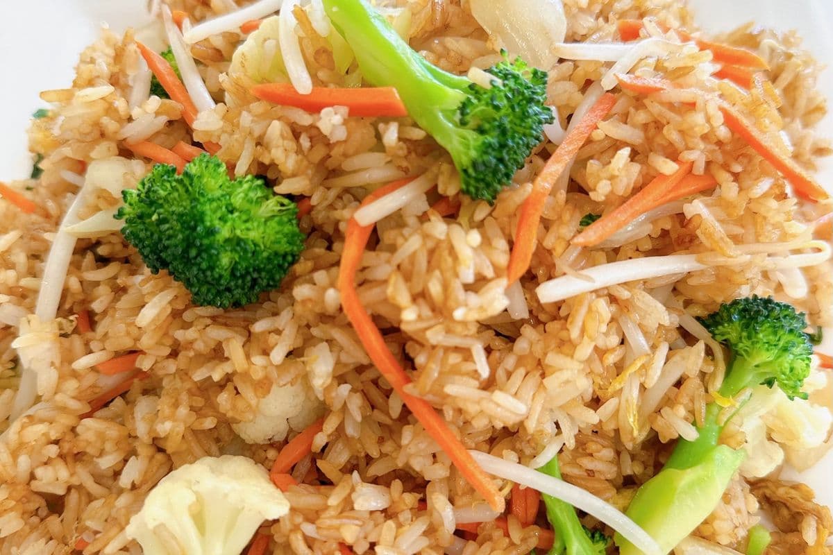 R05. Vegetable Fried Rice 杂菜炒饭