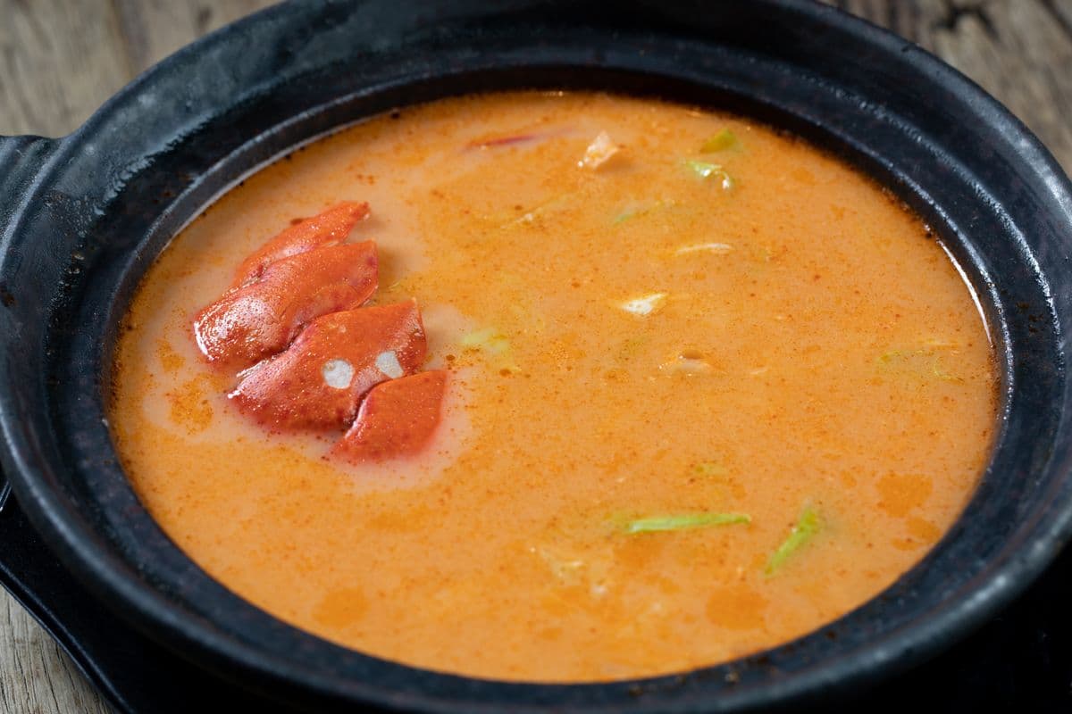J23. Cream Lobster Soup