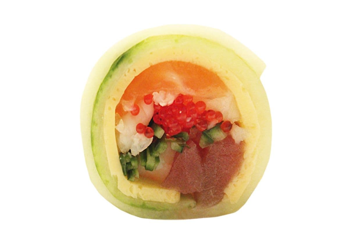 C22. Sashimi roll