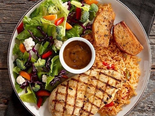 Poitrine de poulet marinée grillée / Grilled Marinated Chicken Breast
