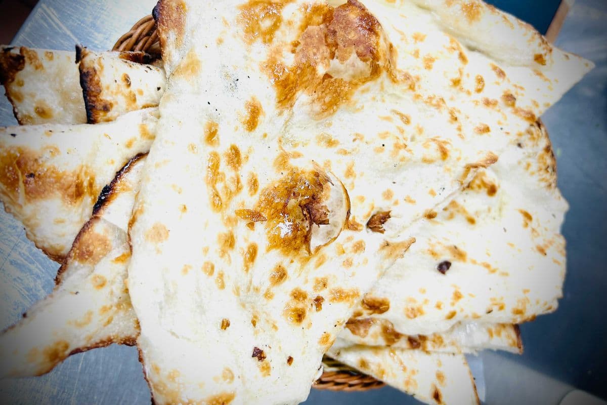 Naan Makhni