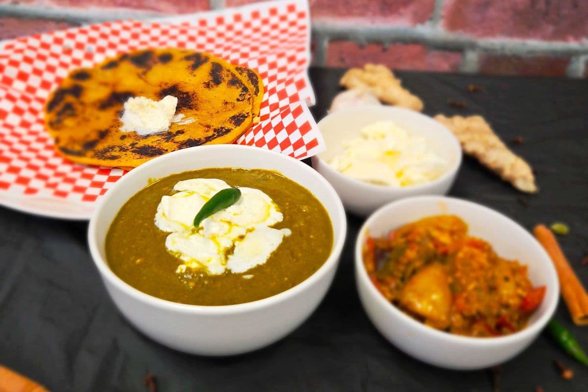Saag and Makki Roti