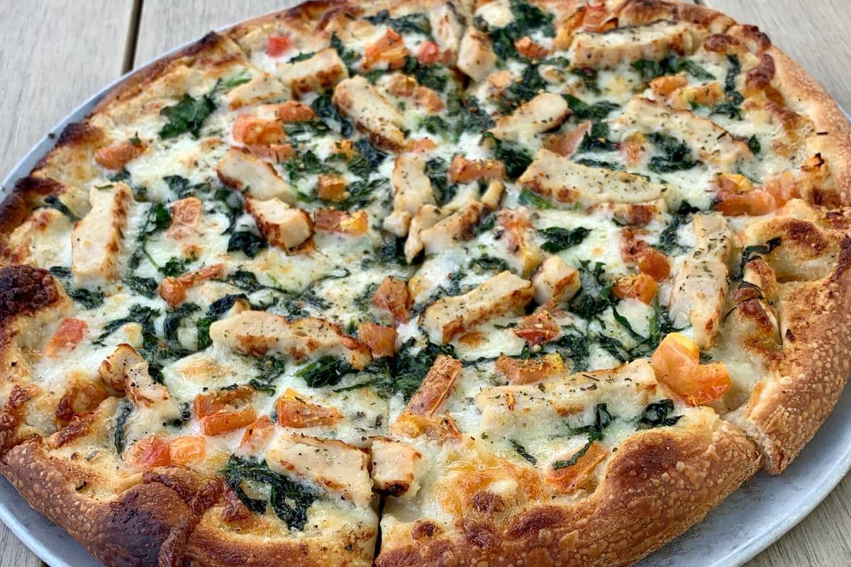 9" Small Chicken Alfredo Pizza