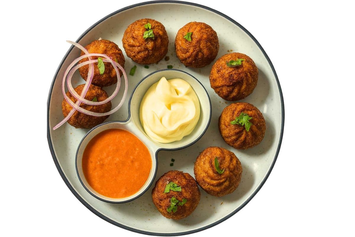Kurkure (Crispy) Paneer Momos (8 pcs)