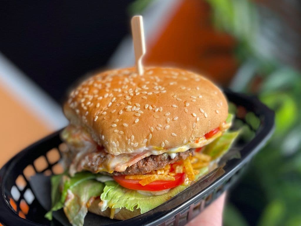 Caracas Burger Combo