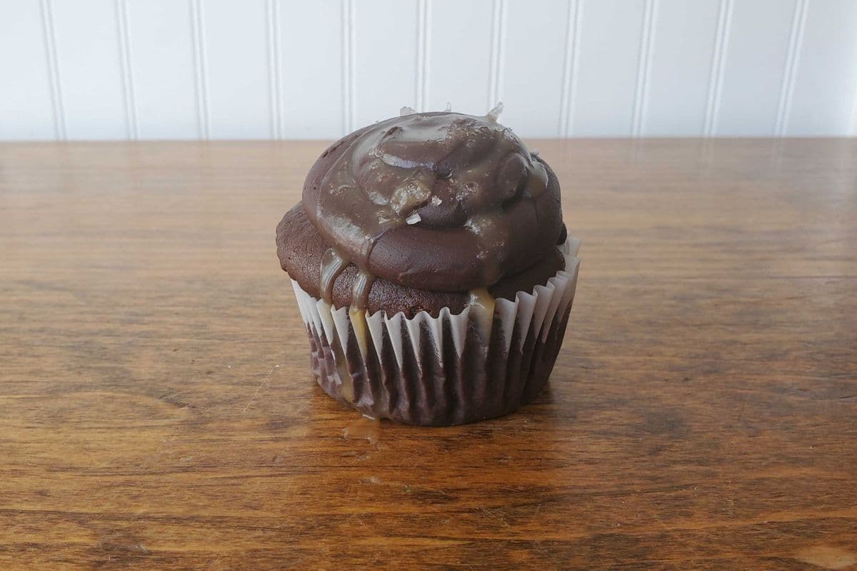 Chocolate Salted Caramel Mini Cupcake