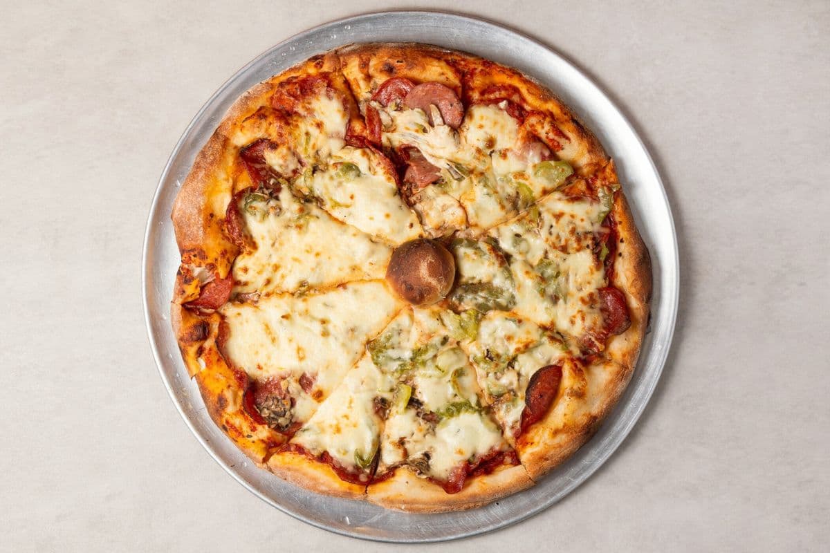 Pizza toute garnie / All Dressed Pizza