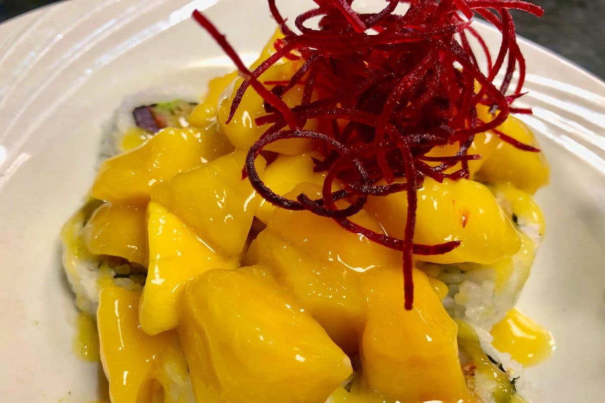 Lady Mango Roll