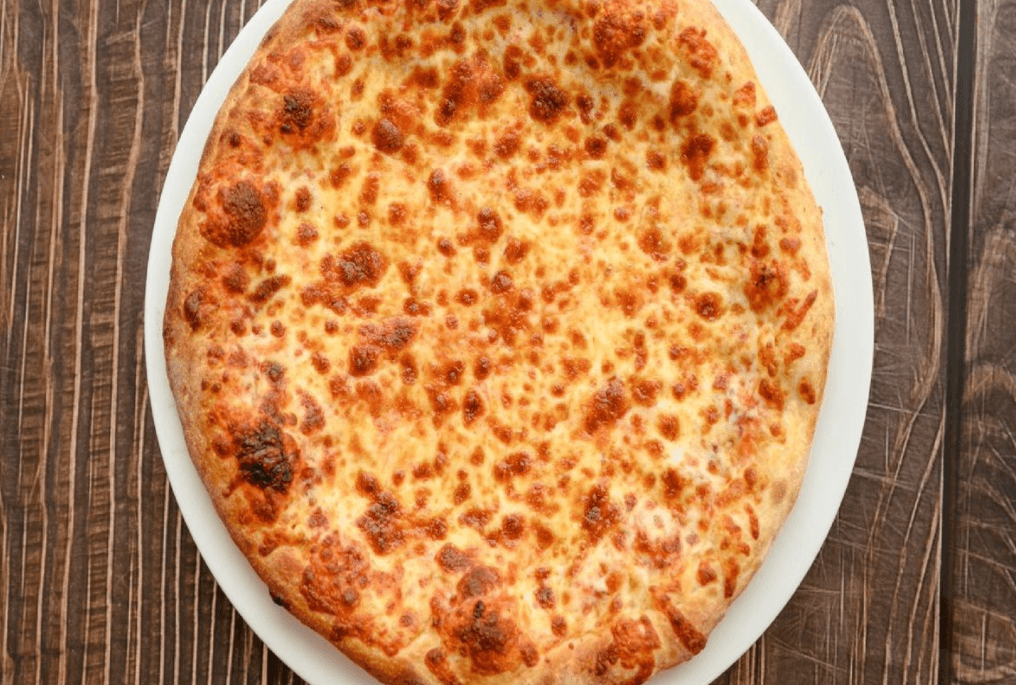 Petite pizza délicieuse de base