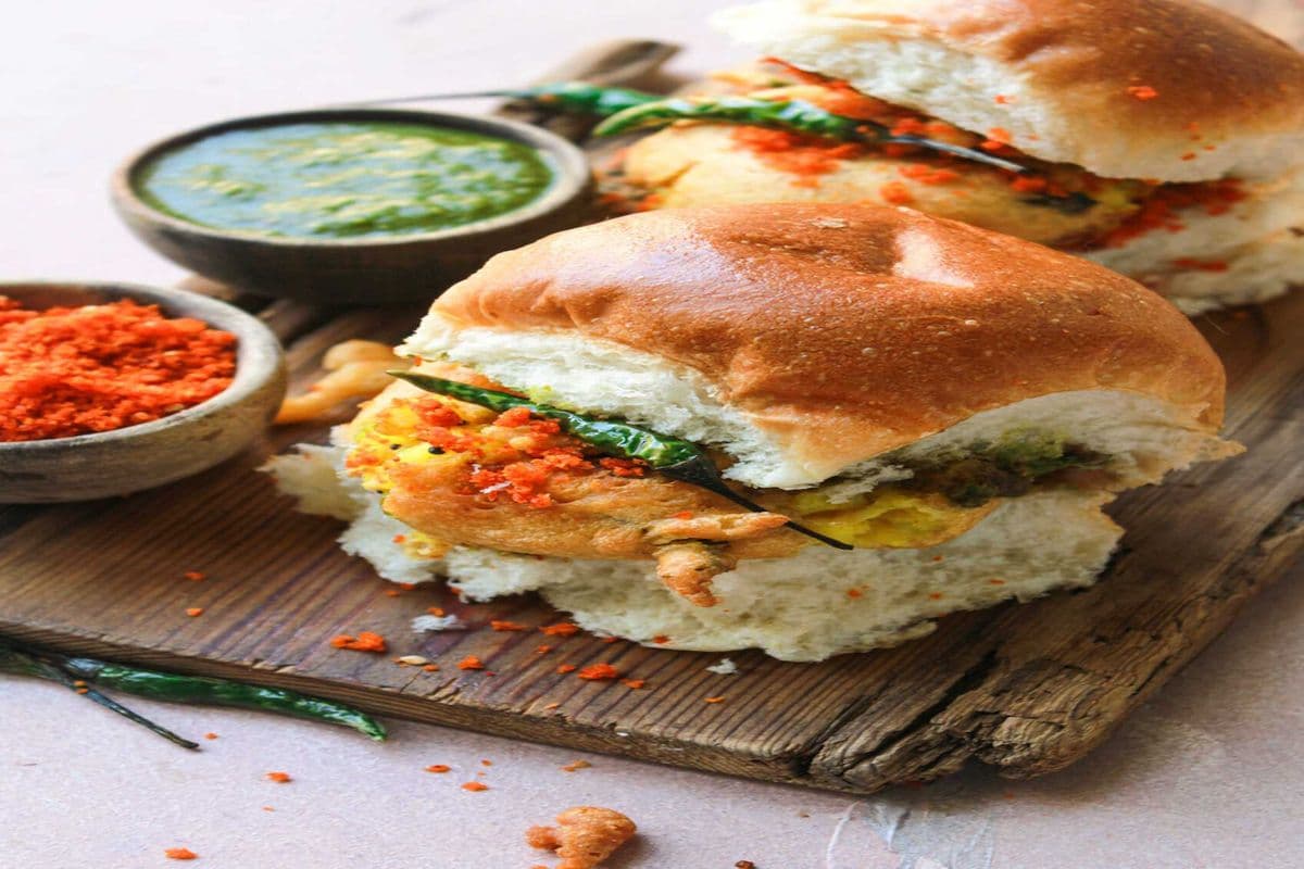 Vada Pav (2 pcs)