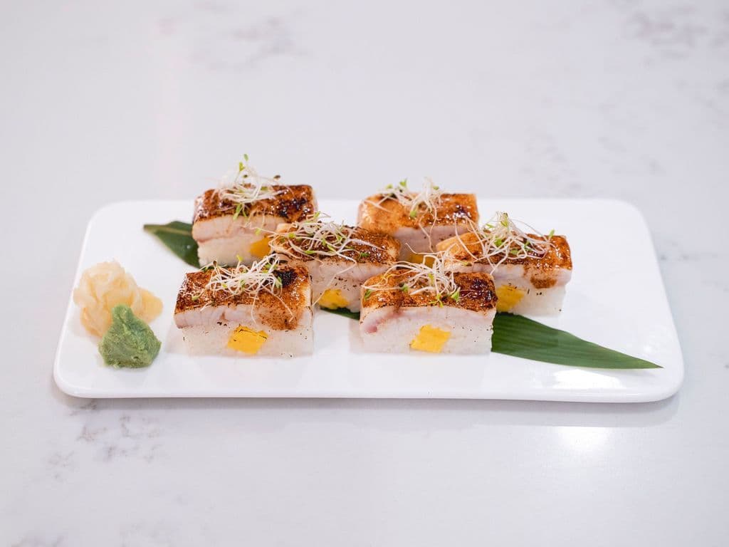 Hamachi Oshi