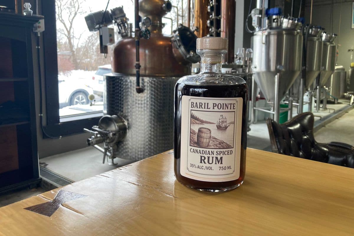 Baril Pointe Spiced Rum (1 x 750 ml)