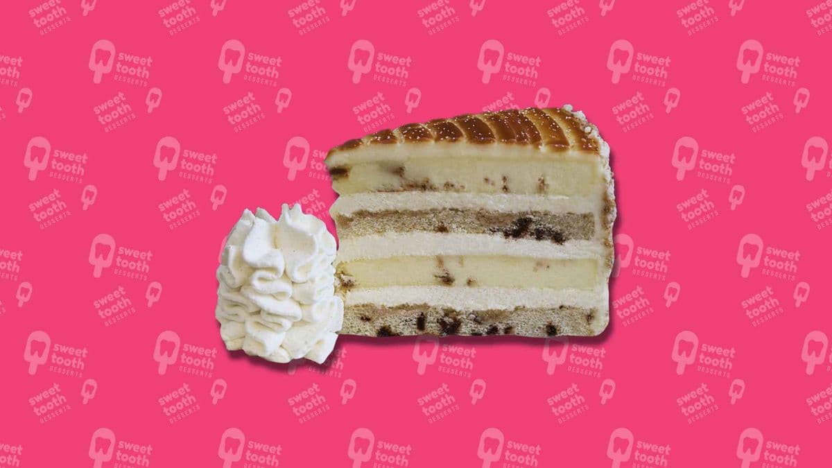 The Cheesecake Factory Bakery Cinnabon Swirl Cheesecake