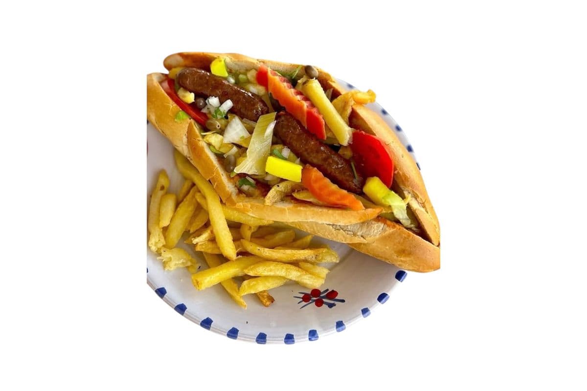 Sandwich merguez-salades et frites