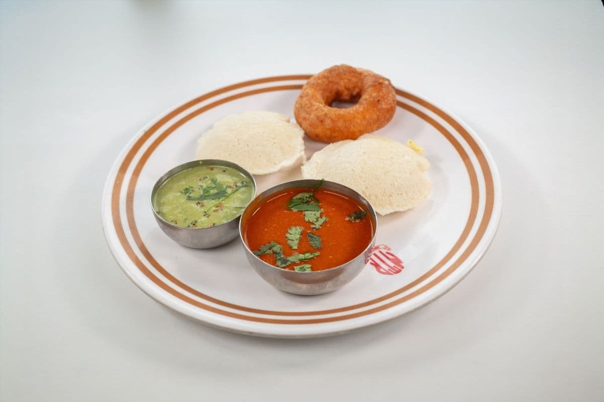 Idly (2P) Vade (1P) Sambar dip(S)