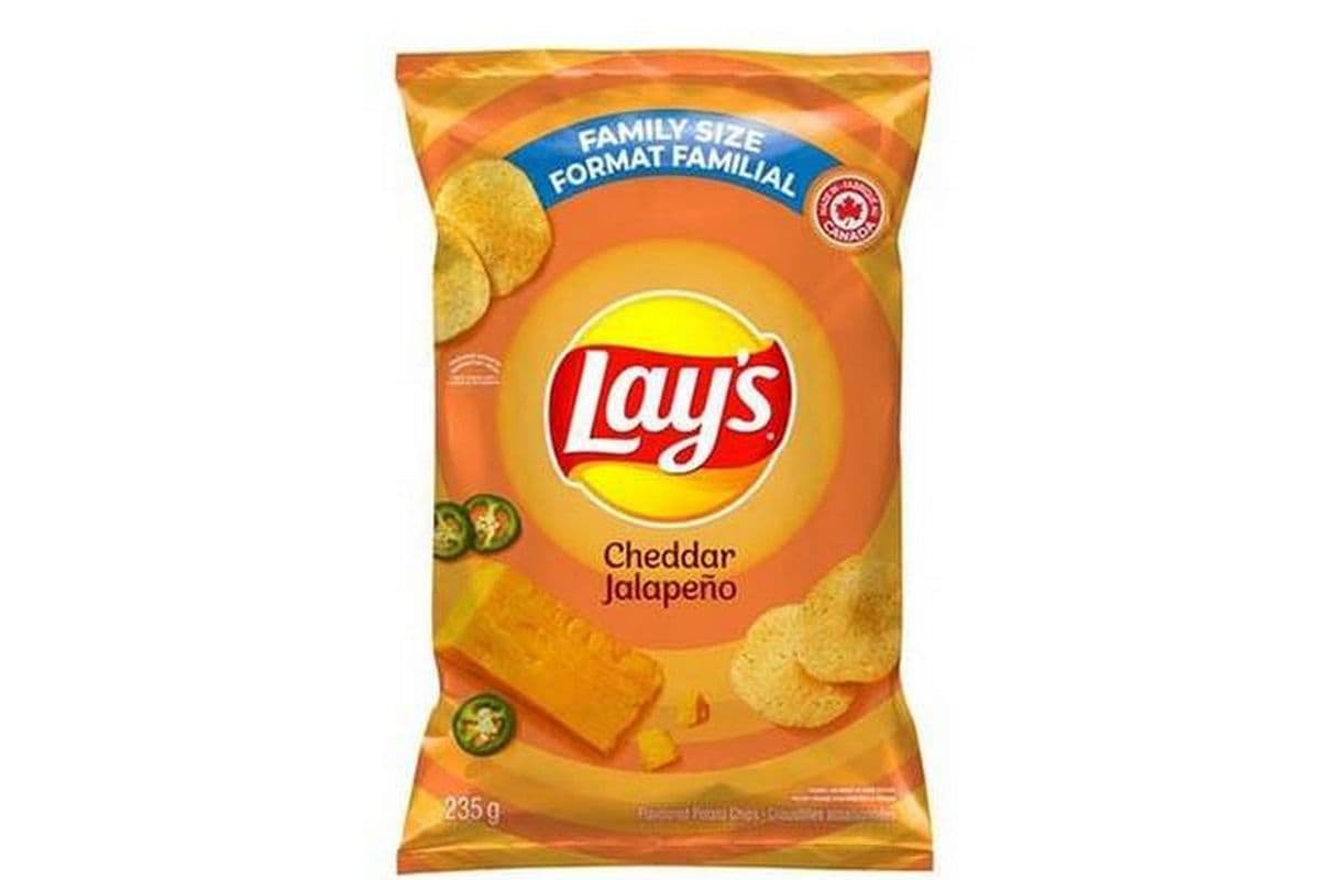 Lay's Cheddar Jalapeno Family Size (235 g)