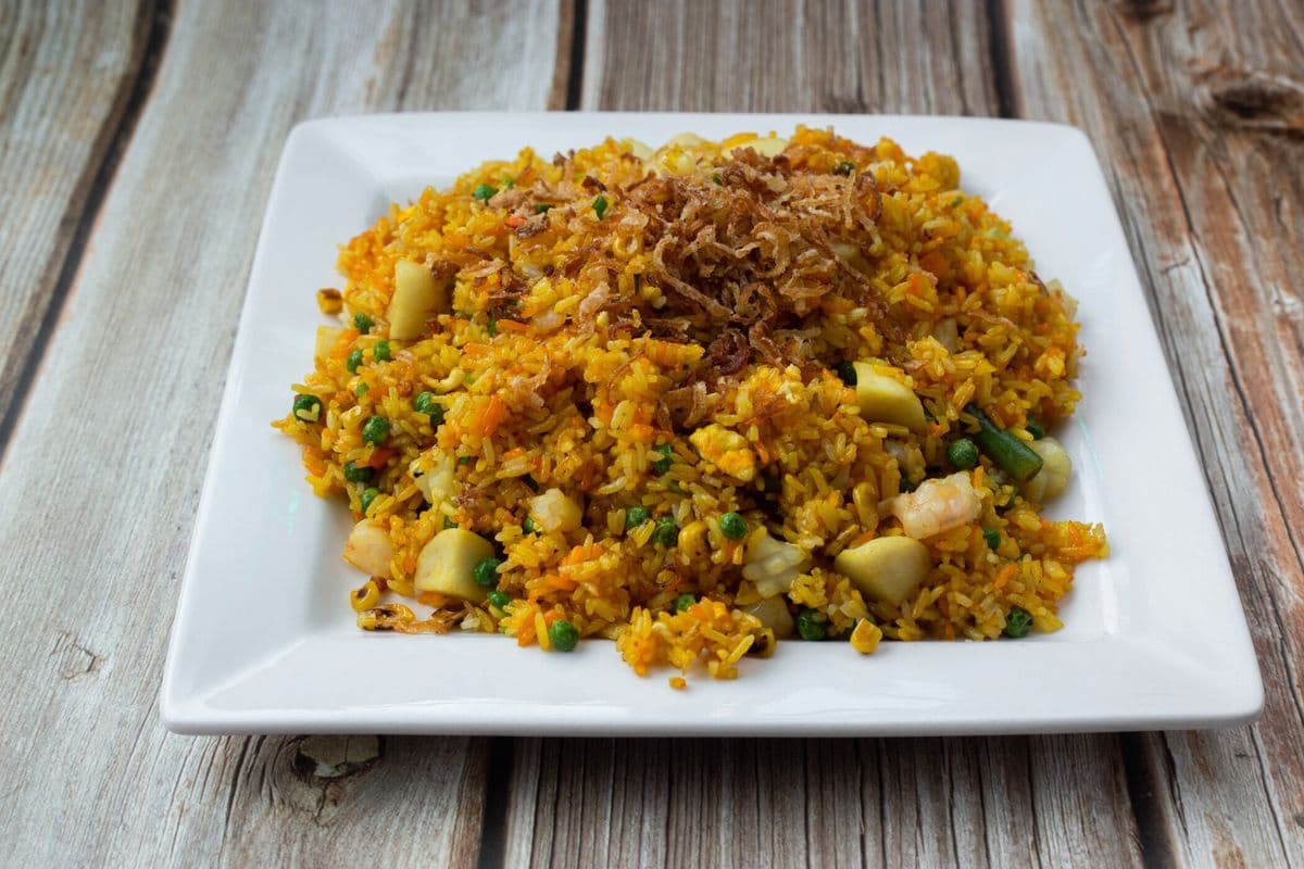 81.Seafood Fried Rice (Com Chien Do Bien)