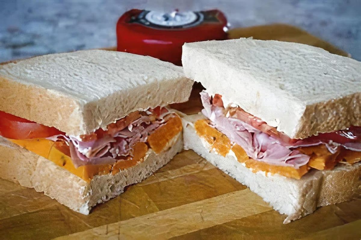 Ham and Tomato Sandwich