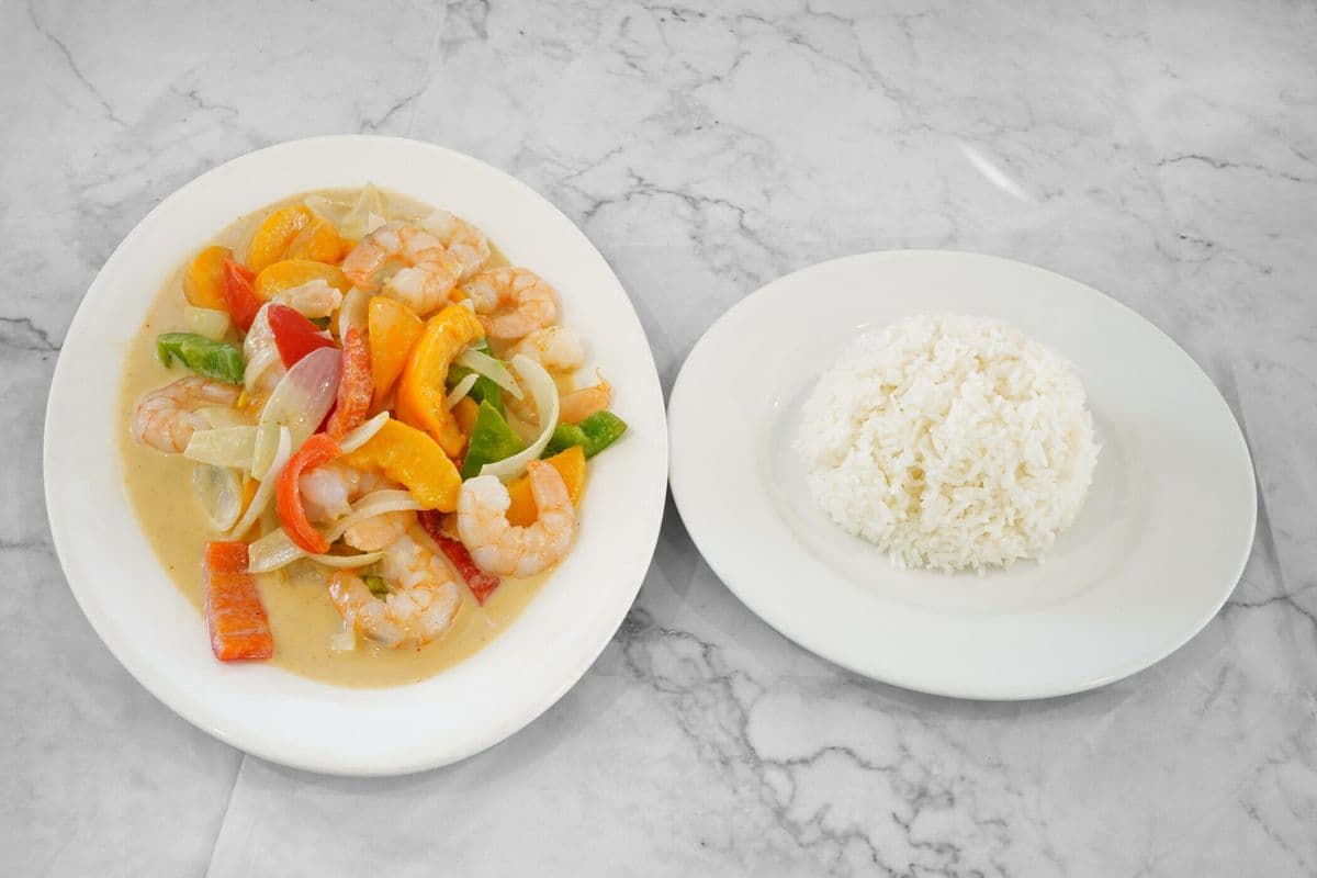 57. Peach with Prawns - Tom xao trai dao