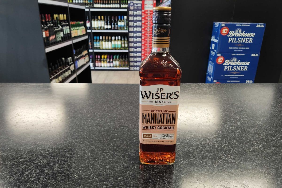 J.P Wiser's - Manhattan Whisky Cocktail (1 x 750ml Bottle)