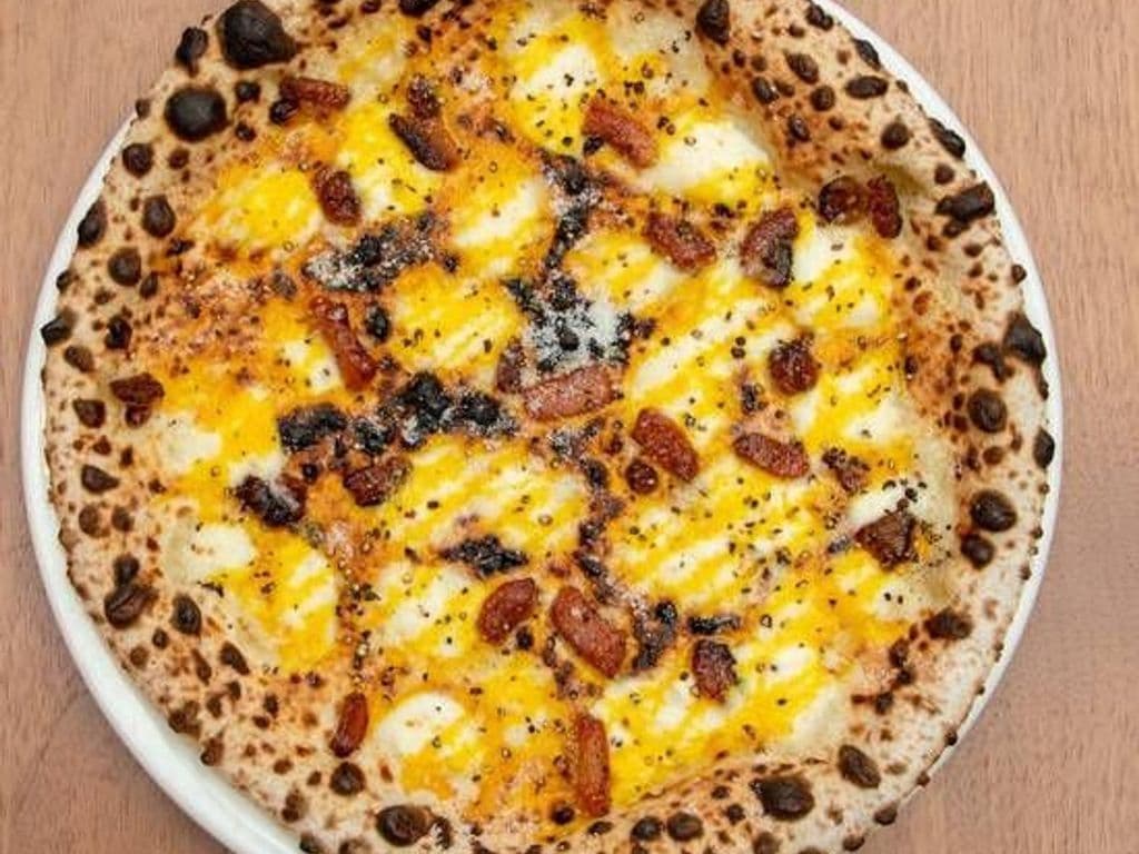 Carbonara Pizza
