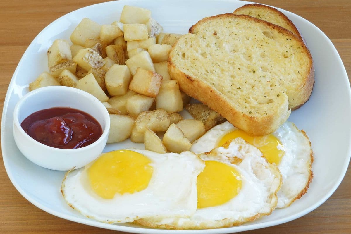 Eggs & Toast or Pancake