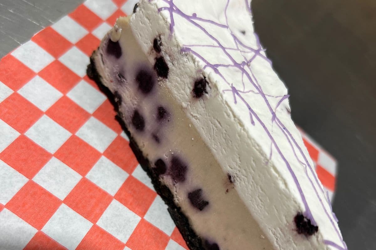 White Chocolate Blueberry Cheesecake