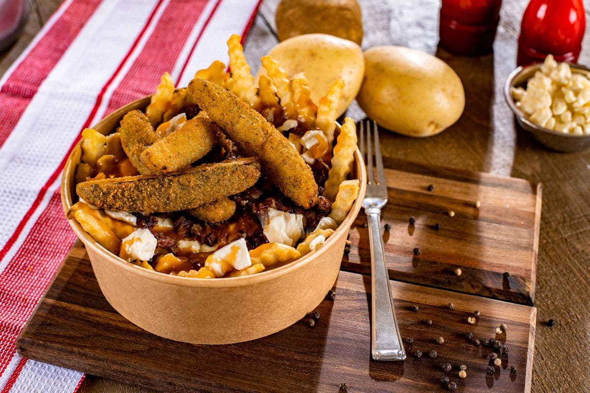 Petite Poutine Smoked Meat Montréal
