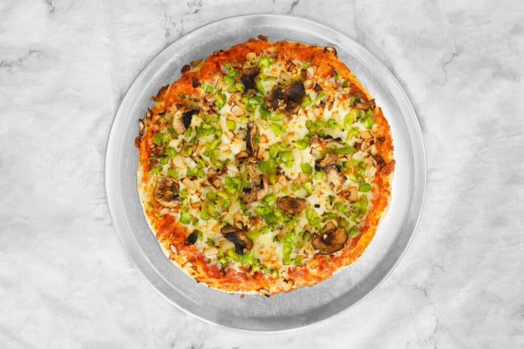 12'' Deluxe Pizza