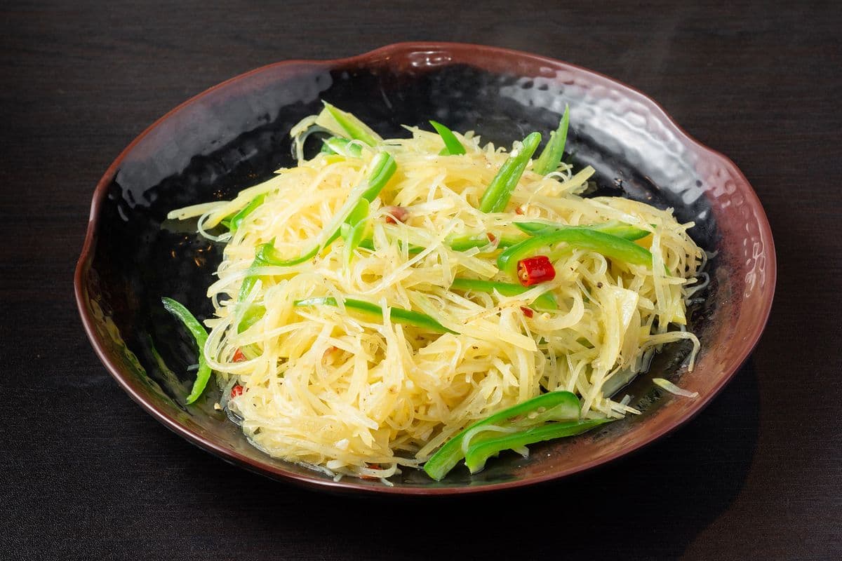 Stir-Fried Shredded Potato with Peppers