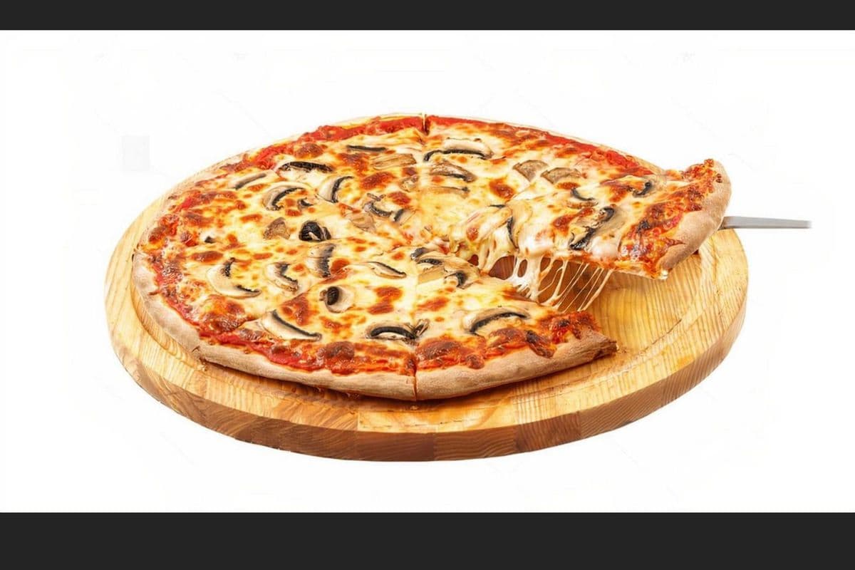 19. Medium Mushroom Pizza
