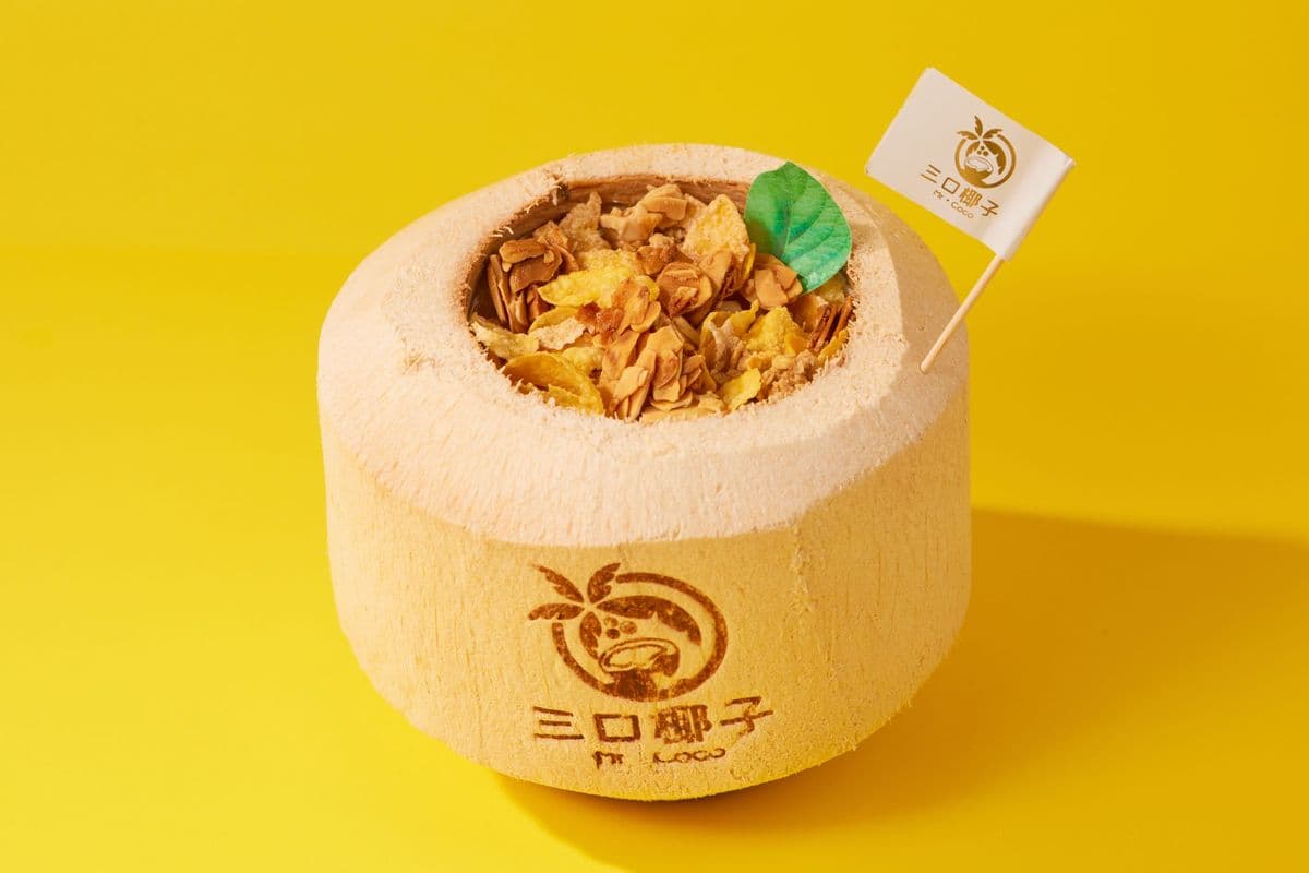 Nutty Almond Сосо 香脆杏仁椰子冻