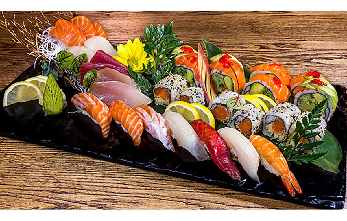 Maki,Sushi & Sashimi Platter A
