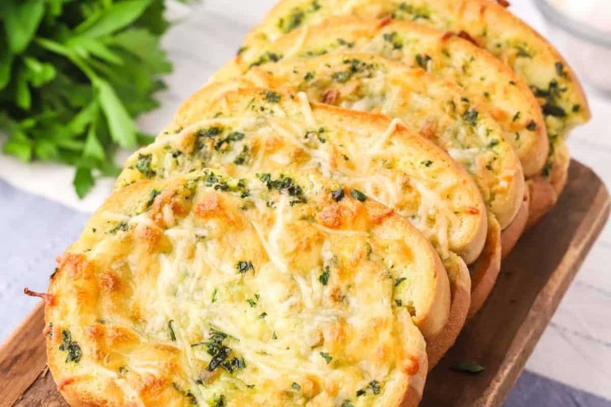 Garlic Toast with Cheese