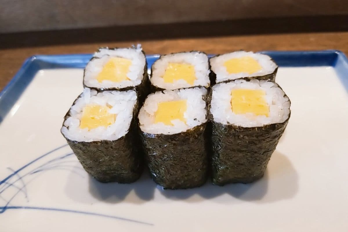 Tamago Maki (6 cuts)