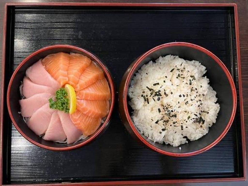 Tuna & Salmon Don