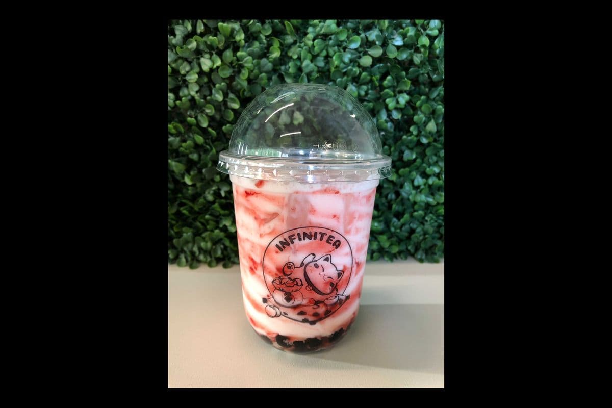 22. Strawberry Boba Tea (16 oz or 23 oz)