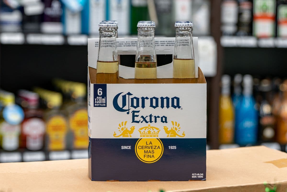 Corona Extra (6 Pack) (6 x 330 ml)