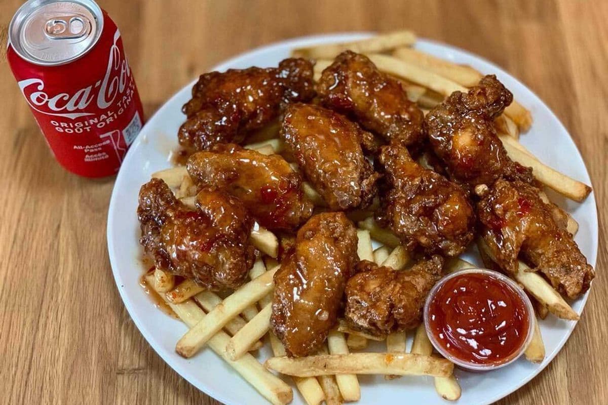10 piece chicken wing combo