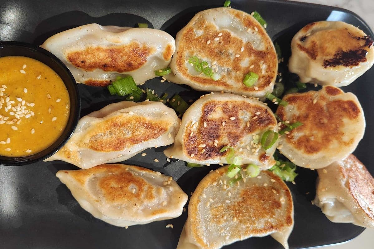 Momo Platter (Chicken, Veggie, and Pork)