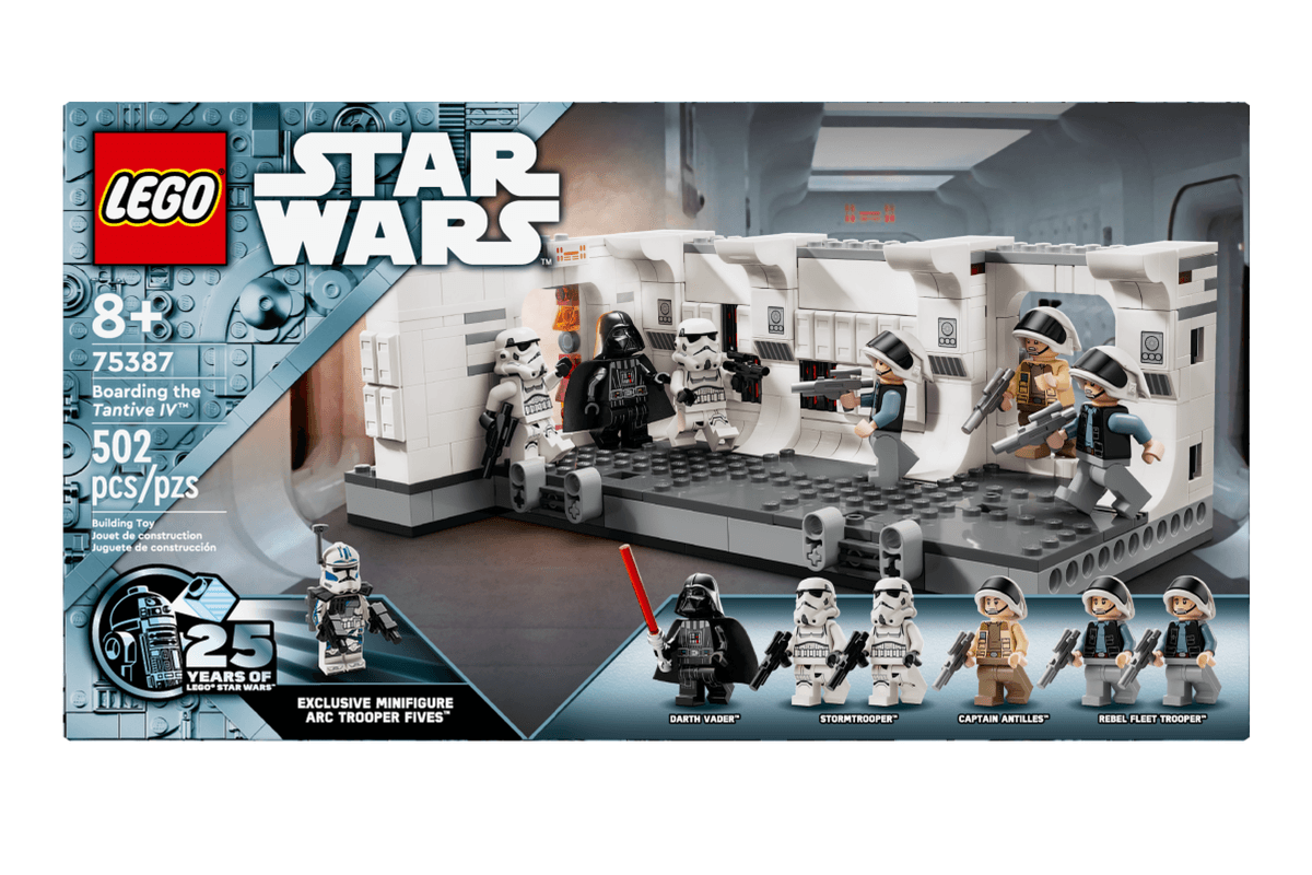LEGO Boarding the Tantive IV