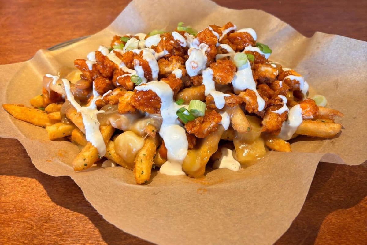 Buffalo Chicken Poutine