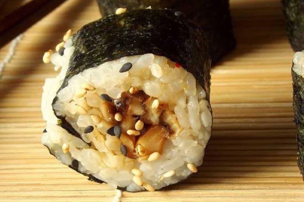 Shiitake Mushroom Roll (6 pcs)