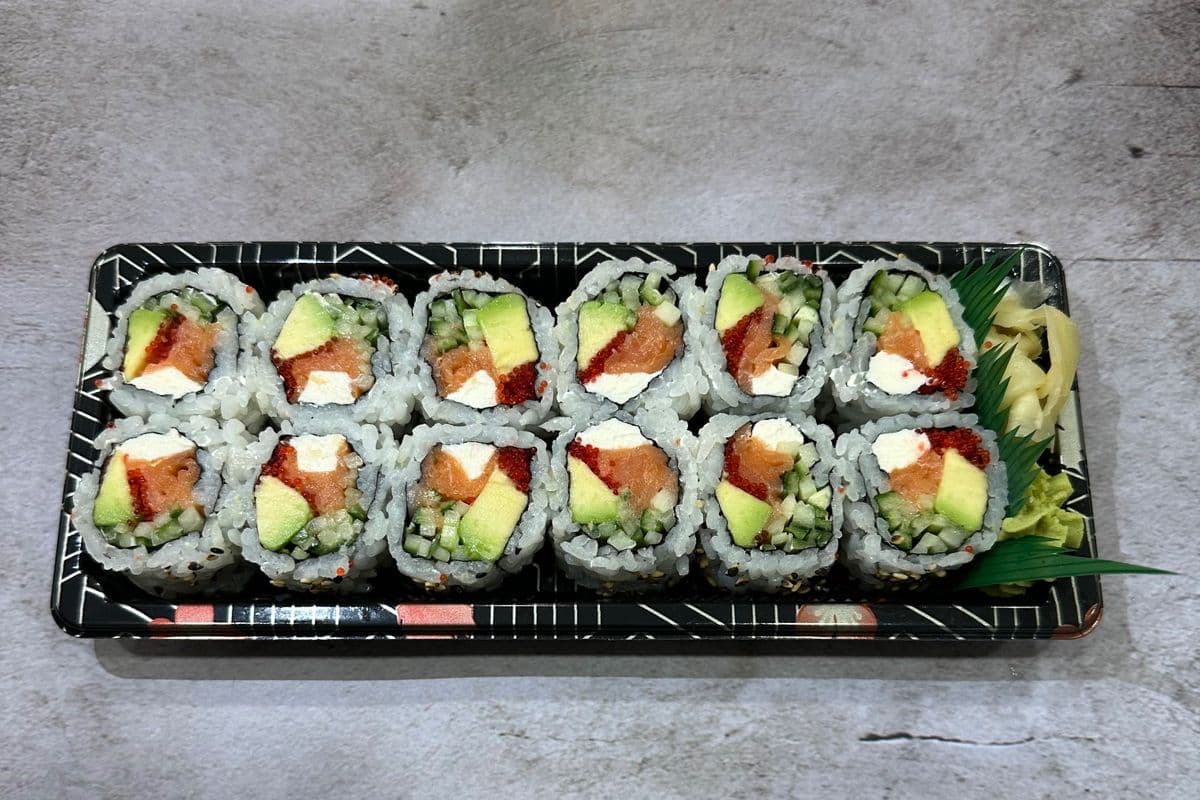 Philadelphia Roll (12pc)